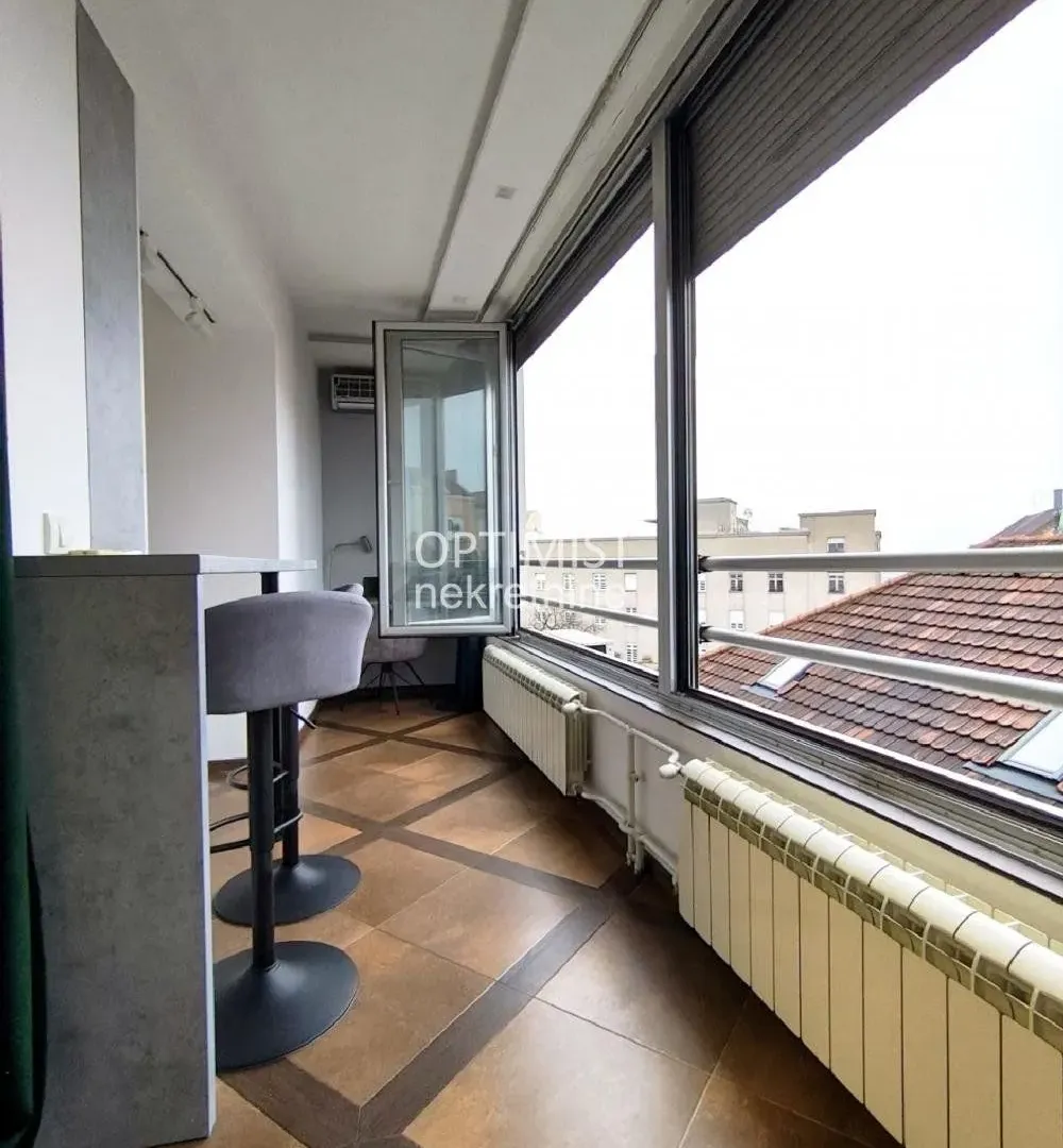 Prodaja, četvorosoban stan, 109m², Stari Grad, Beograd