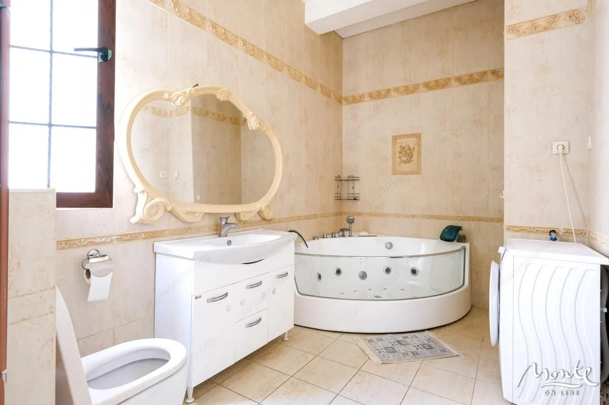 Prodaja, kuća, 316m², Tivat, Crna Gora