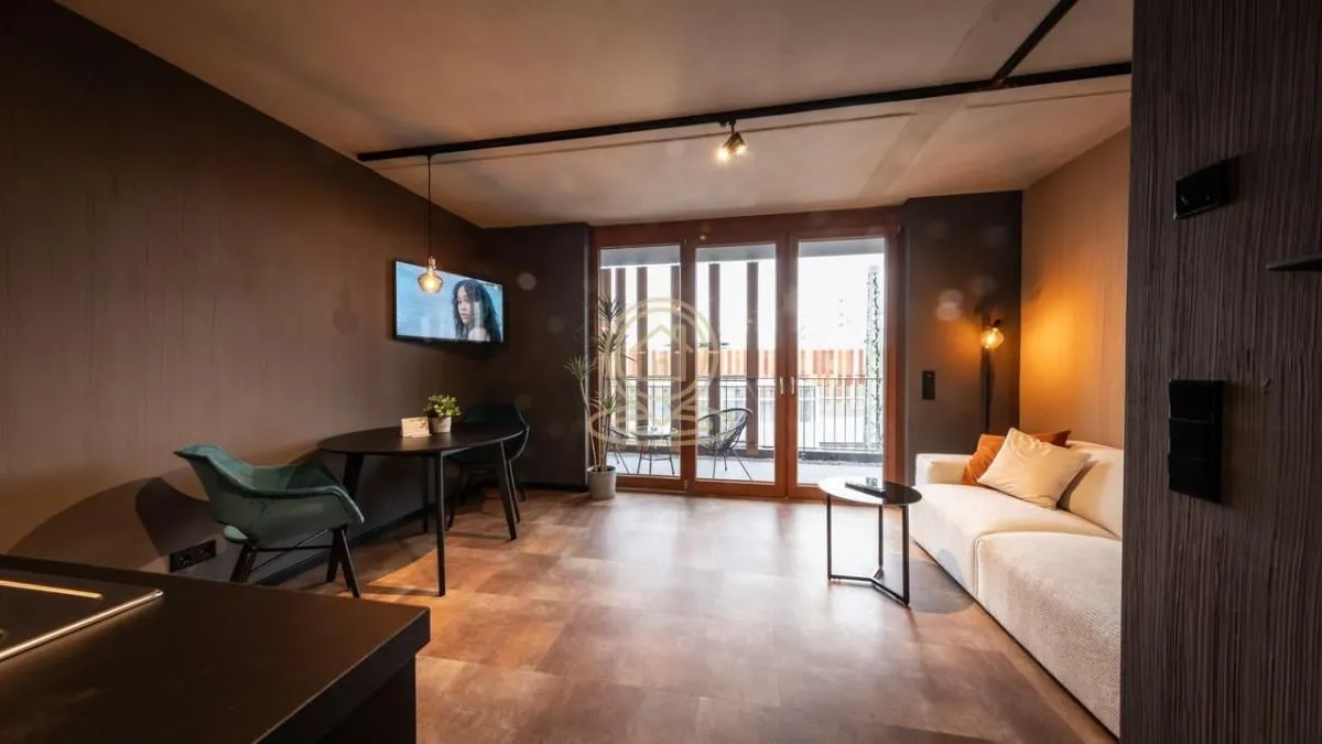 Izdavanje, jednosoban stan, 45m², Spens, Novi Sad Sve Podlokacije