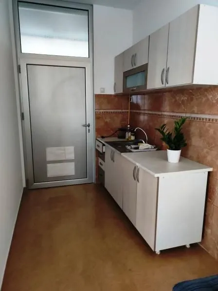 Rent, office space, 91m², Centar, Niš