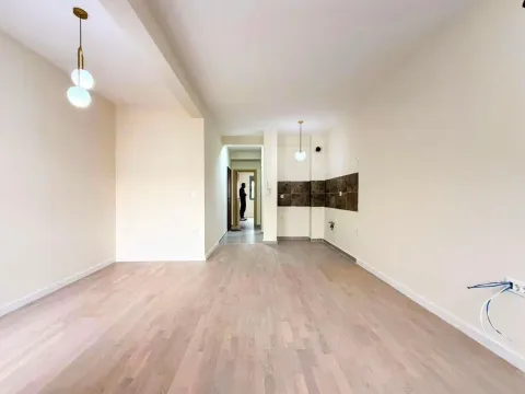 Prodaja, jednosoban stan, 42m², Zabjelo, Podgorica - image 2