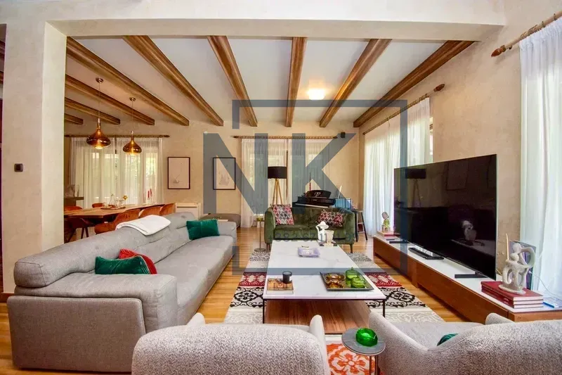 Rent, house, 400m², Podgorica, Crna Gora