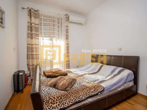 Prodaja, jednosoban stan, 49m², City Kvart, Podgorica - image 12
