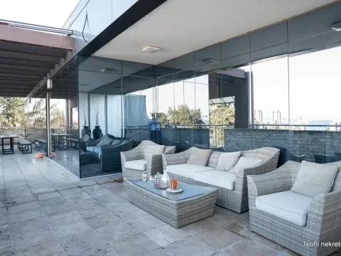 Prodaja, četvorosoban stan, 220m², Savski Venac, Beograd - image 17