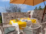 Izdavanje, dvosoban stan, 100m², Kamenovo, Budva - image 3