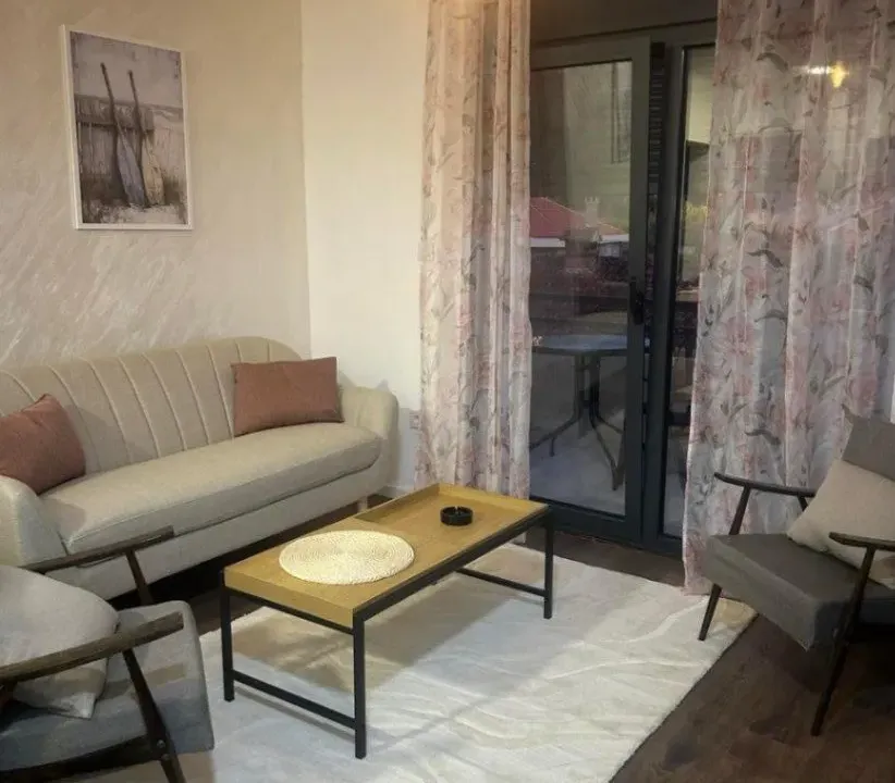 Rent, two bedroom apartment, 45m², Mažina, Tivat