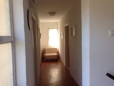 Izdavanje, trosoban stan, 101m², Zelenika, Herceg Novi - image 9