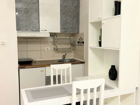 Stan-na-dan, stan, 22m², City Kvart, Podgorica - image 6