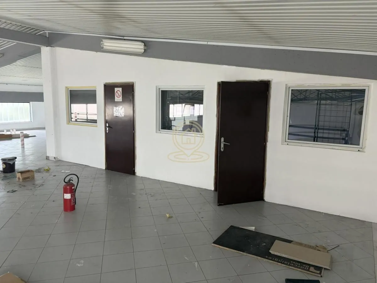 Rent, office space, 1800m², Zemun Sve Podlokacije, Beograd