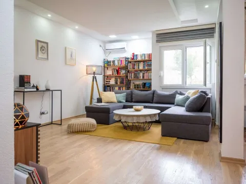 Sale, one bedroom apartment, 60m², Tivat, Crna Gora - image 2