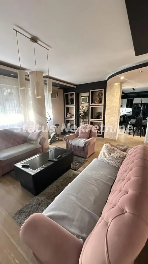 Rent, apartment, 126m², Adamovićevo Naselje, Novi Sad Sve Podlokacije