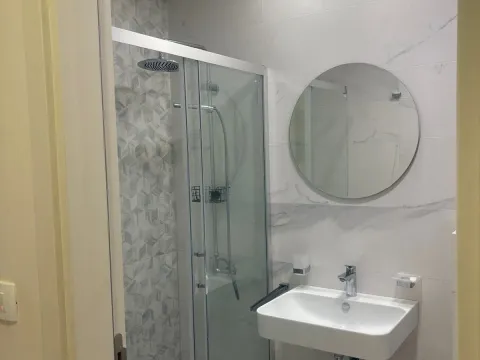 Izdavanje, jednosoban stan, 50m², Central Point, Podgorica - image 8