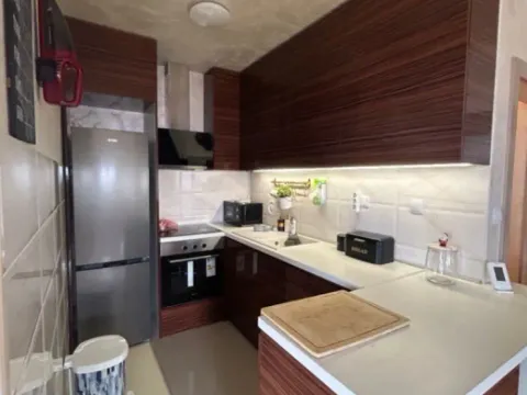 Izdavanje, trosoban stan, 73m², Apelovac, Niš - image 13