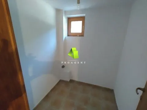 Prodaja, kuća, 309m², Palilula, Niš - image 13