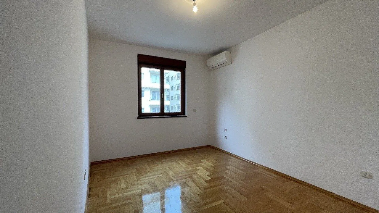 Prodaja, dvosoban stan, 99m², Kamenovo, Budva