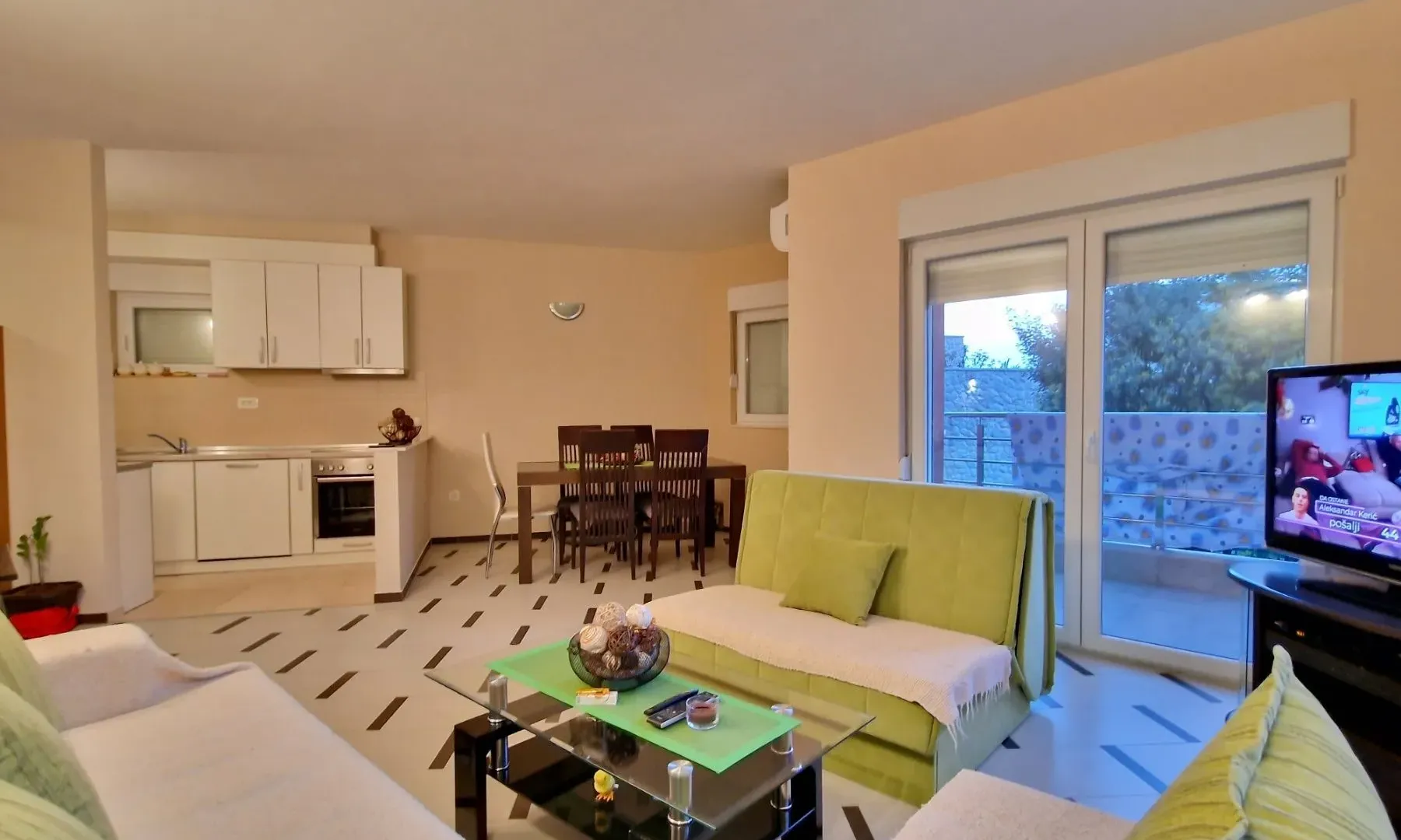 Rent, one bedroom apartment, 58m², Prijevor, Budva