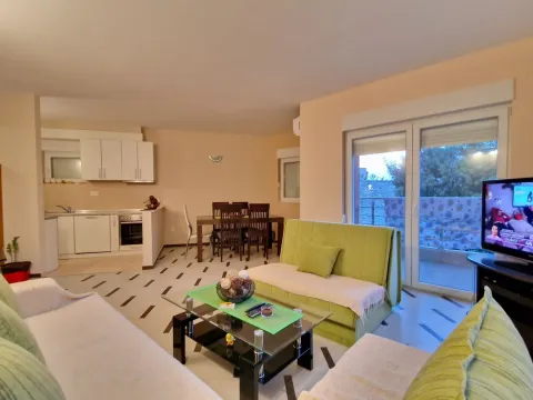 Izdavanje, jednosoban stan, 58m², Prijevor, Budva - image 4