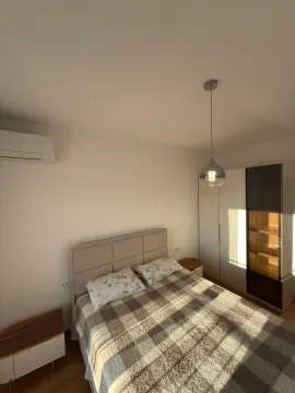 Izdavanje, dvosoban stan, 65m², Stari Aerodrom, Podgorica - image 2