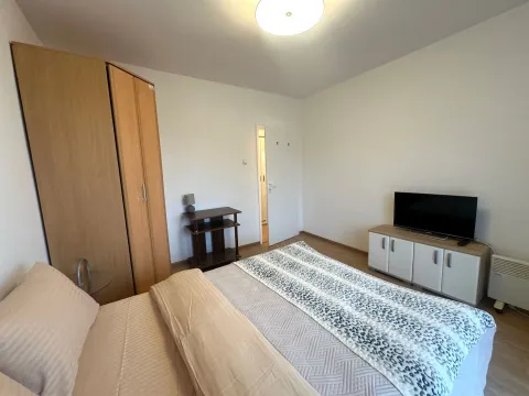 Izdavanje, jednosoban stan, 40m², Podkošljun, Budva - image 8