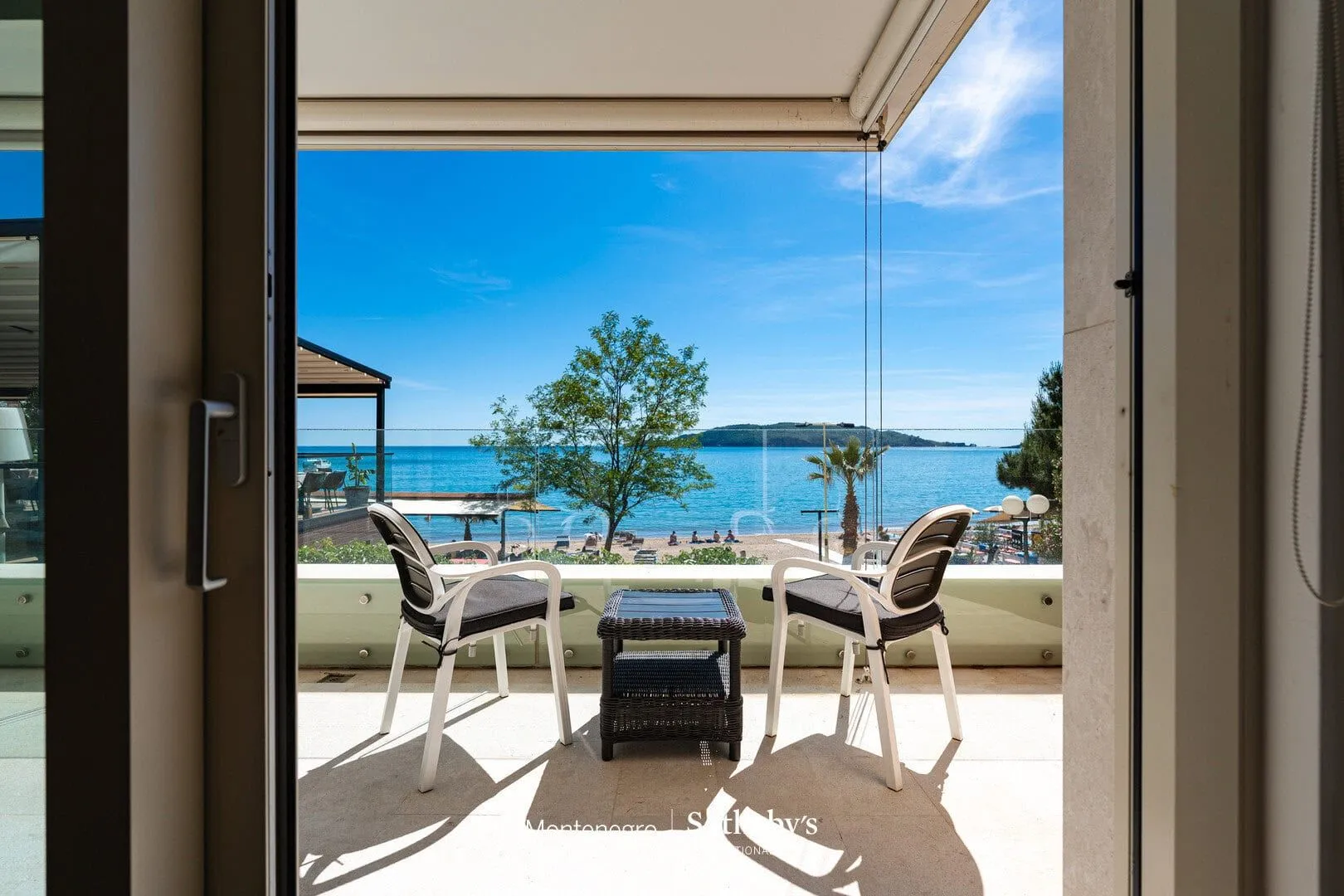 Sale, one bedroom apartment, 85m², Rafailovići, Budva