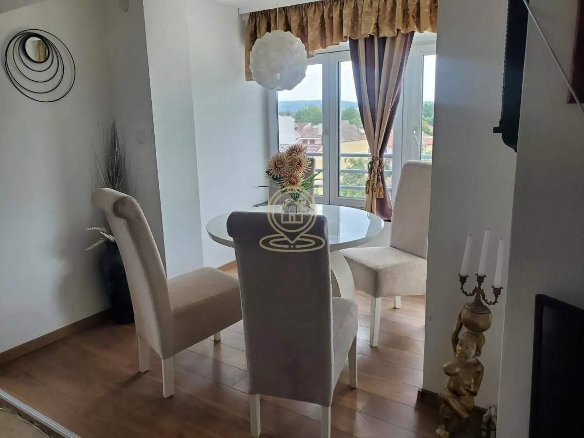 Prodaja, dvosoban stan, 52m², Centar, Novi Sad
