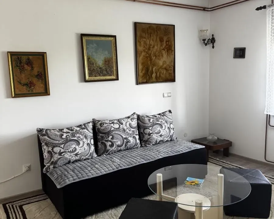 Izdavanje, trosoban stan, 100m², Veliki Mokri Lug, Zvezdara Sve Podlokacije