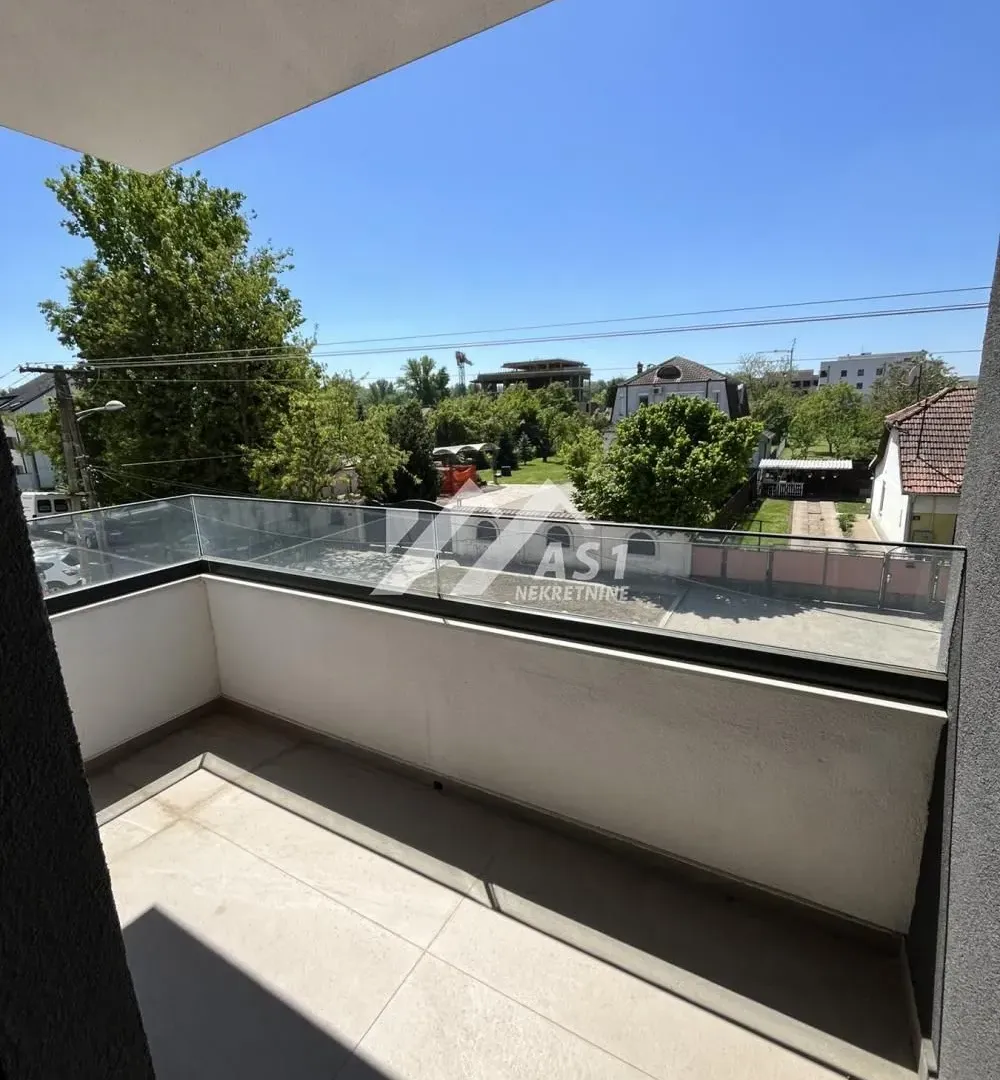 Izdavanje, trosoban stan, 70m², Telep, Novi Sad Sve Podlokacije