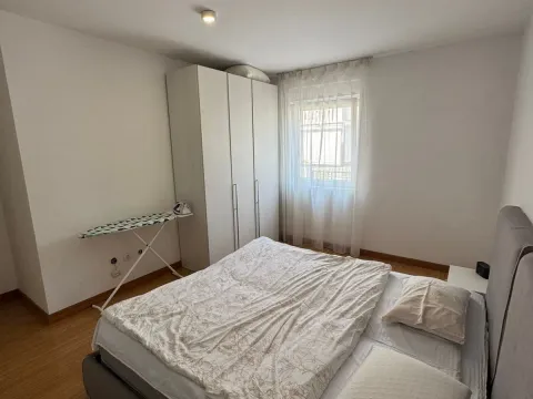 Rent, one bedroom apartment, 38m², Budva okolina, Budva - image 9