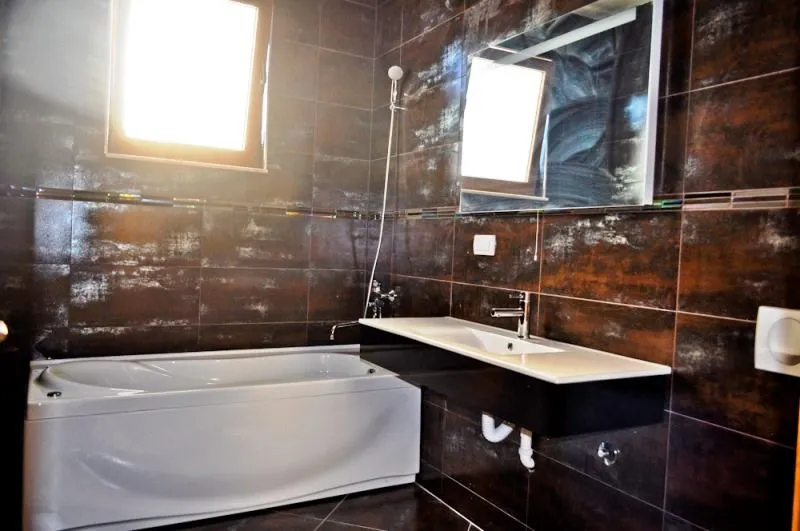 Sale, house, 600m², Bar, Crna Gora