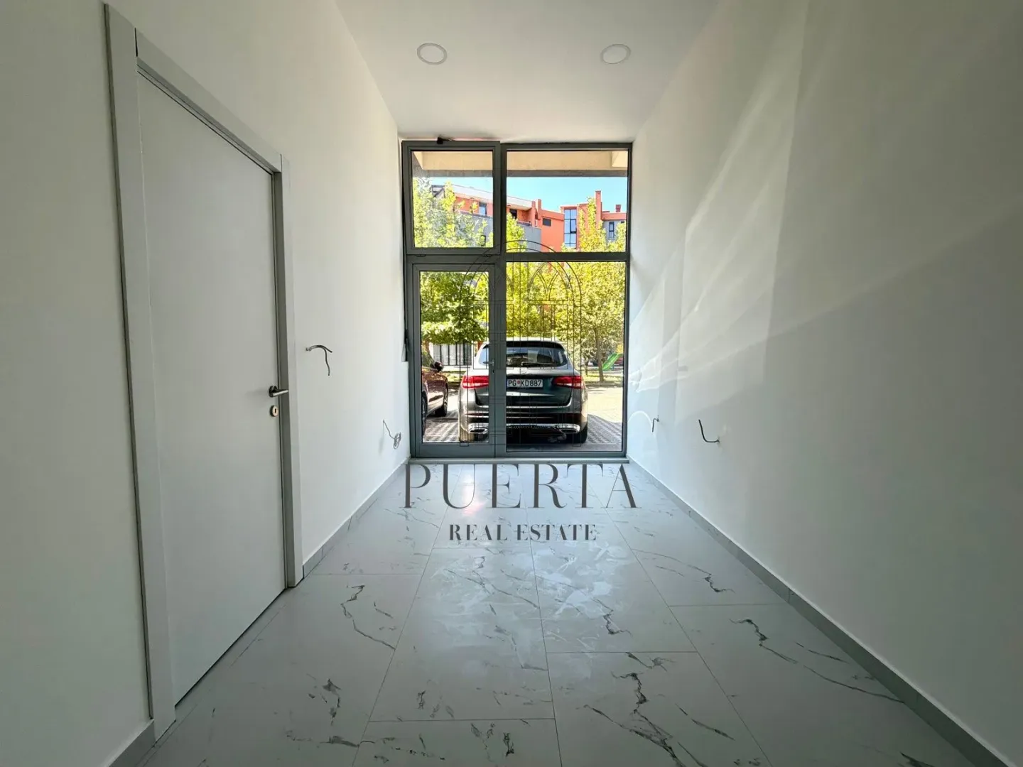 Rent, office space, 100m², Nova Dalmatinska, Podgorica