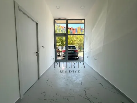 Rent, office space, 100m², Nova Dalmatinska, Podgorica - image 4