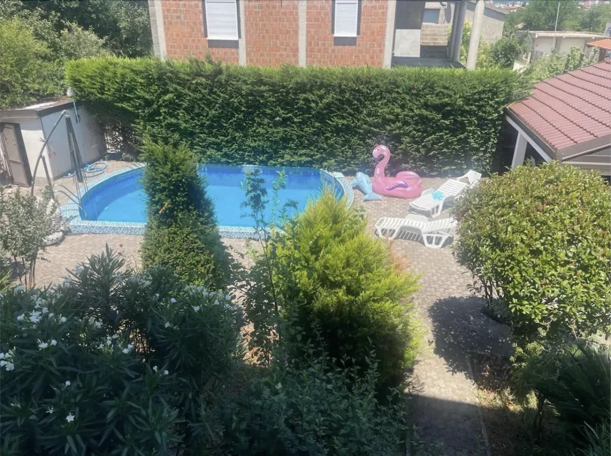 Prodaja, trosoban stan, 99m², Polje, Bar