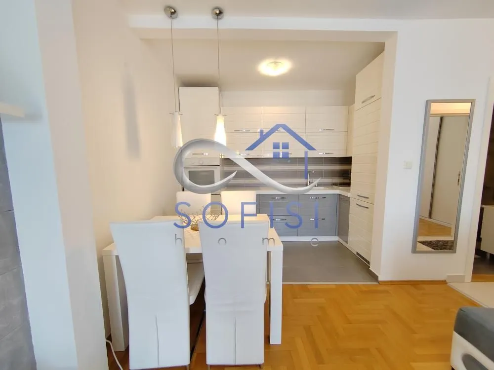 Prodaja, dvosoban stan, 39m², Grbavica, Novi Sad Sve Podlokacije