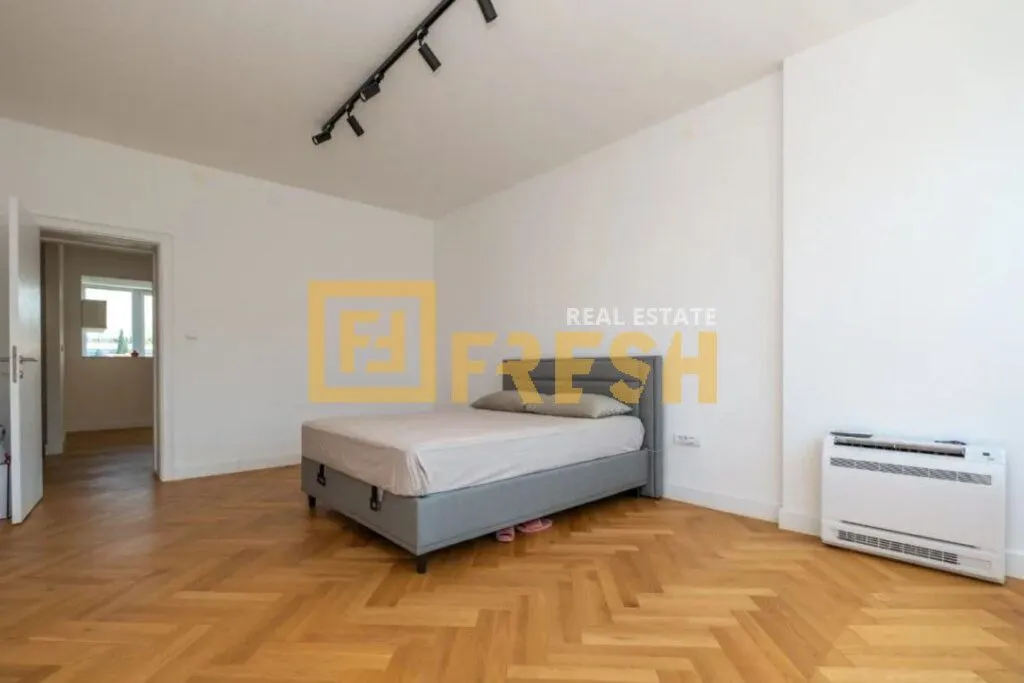 Rent, two bedroom apartment, 70m², Centar, Podgorica