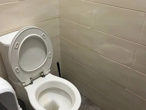 Izdavanje, poslovni prostor, 351m², Blok 5, Podgorica - image 13