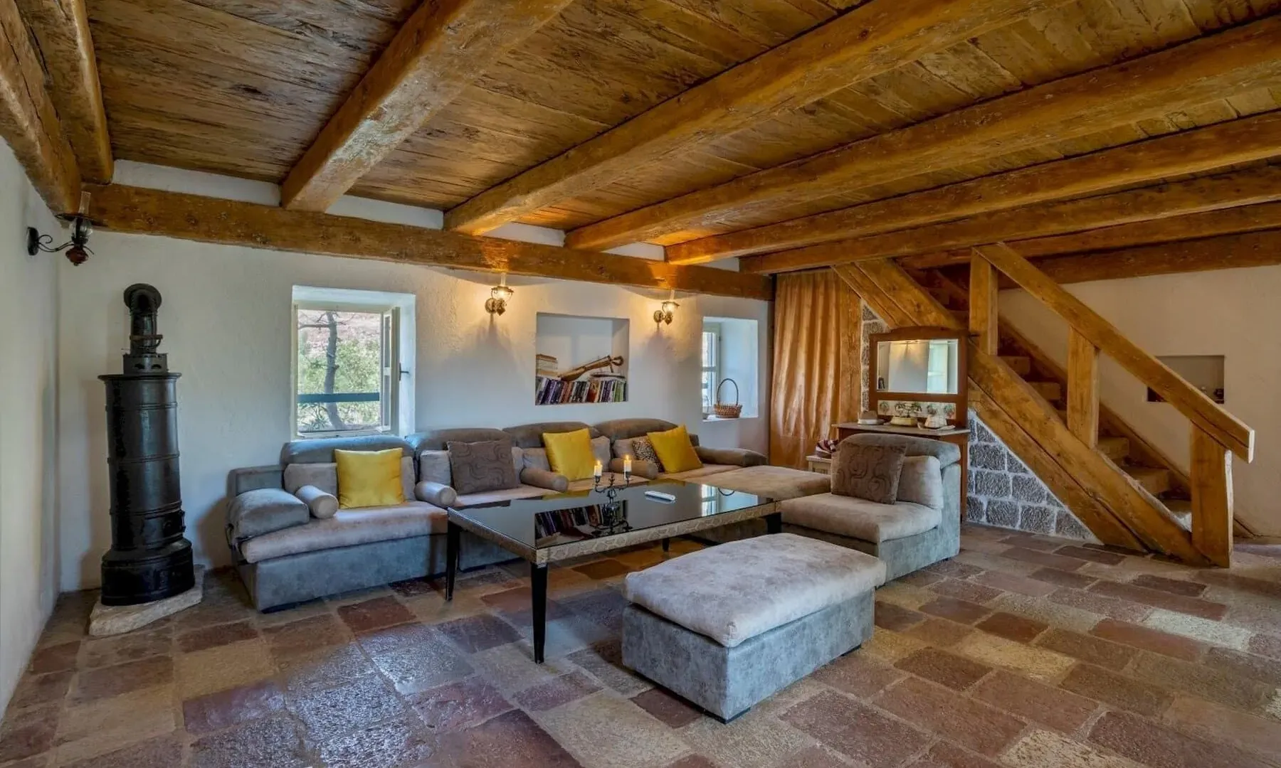 Sale, house, 200m², Reževići, Budva