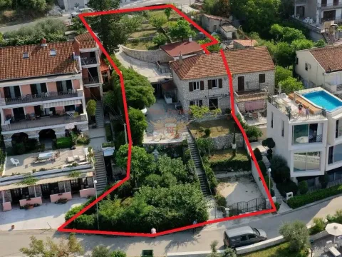 Prodaja, kuća, 88m², Kotor, Crna Gora