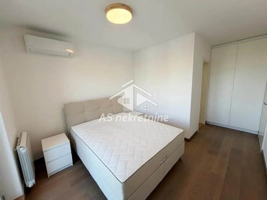 Izdavanje, trosoban stan, 68m², Tašmajdan, Palilula Sve Podlokacije