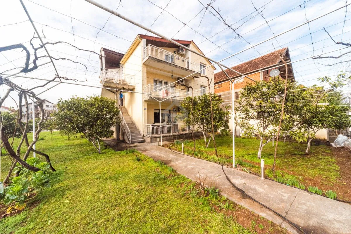 Rent, two bedroom apartment, 108m², Stari Aerodrom, Podgorica