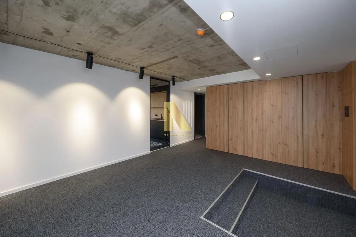 Rent, office space, 279m², Bulevar Oslobodjenja, Novi Sad Sve Podlokacije