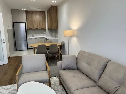 Stan in Tološka šuma