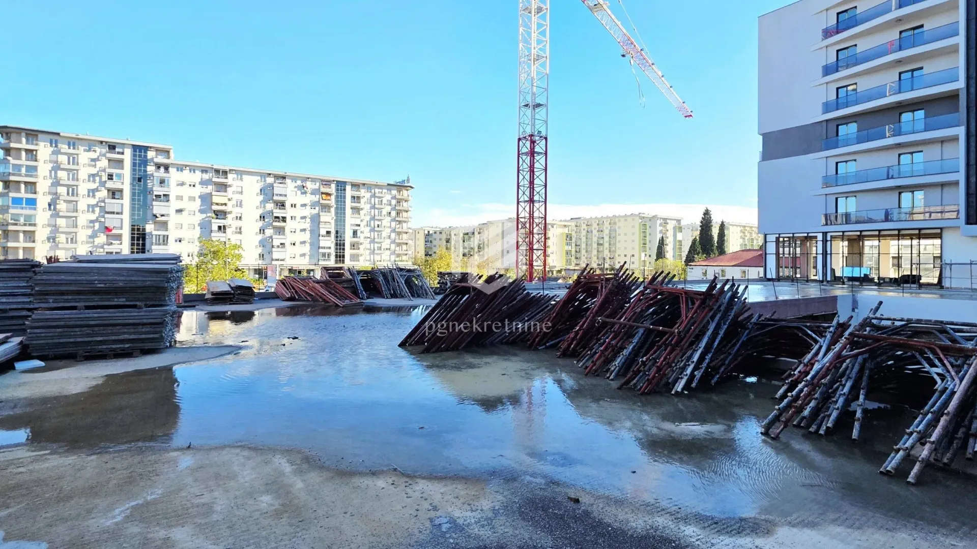 Prodaja, poslovni prostor, 81m², Pobrežje, Podgorica