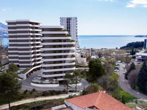 Sale, two bedroom apartment, 71m², Bečići, Budva - image 2