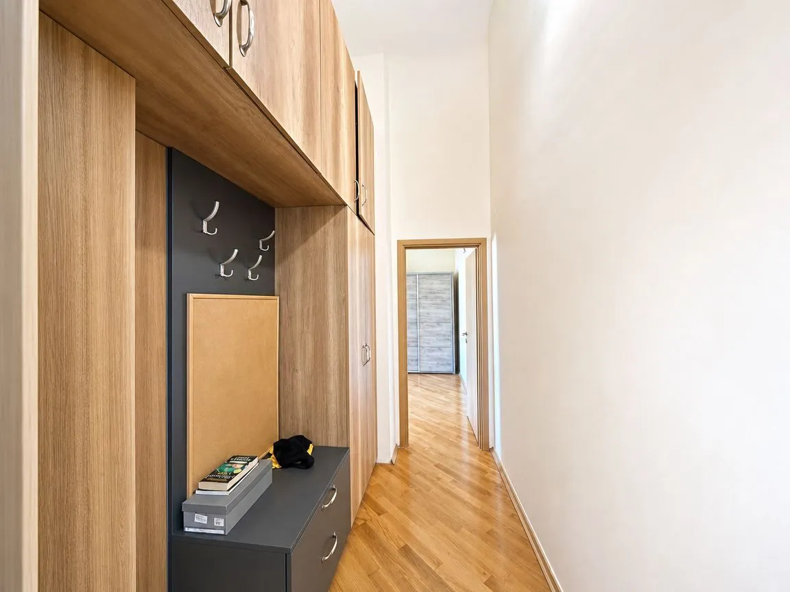 Prodaja, dvosoban stan, 77m², Budva, Crna Gora