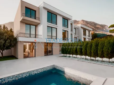 Prodaja, kuća, 225m², Sveti Stefan, Budva - image 2