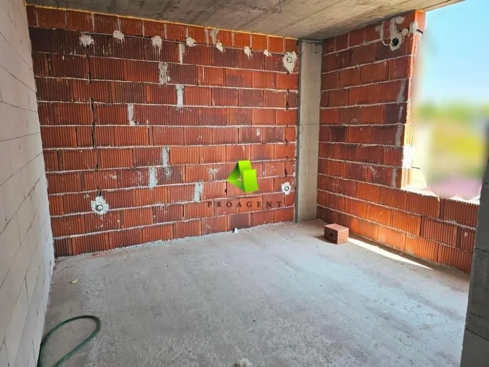 Prodaja, trosoban stan, 88m², Medijana, Niš