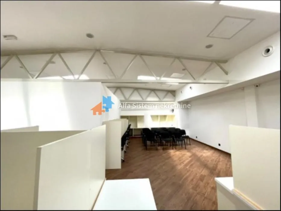 Rent, office space, 325m², Retenzija, Beograd