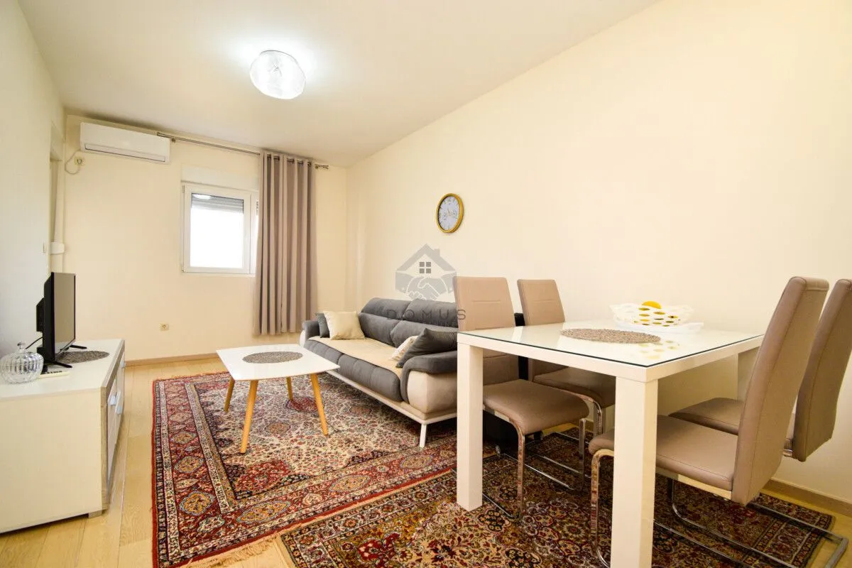 Izdavanje, jednosoban stan, 47m², City Kvart, Podgorica