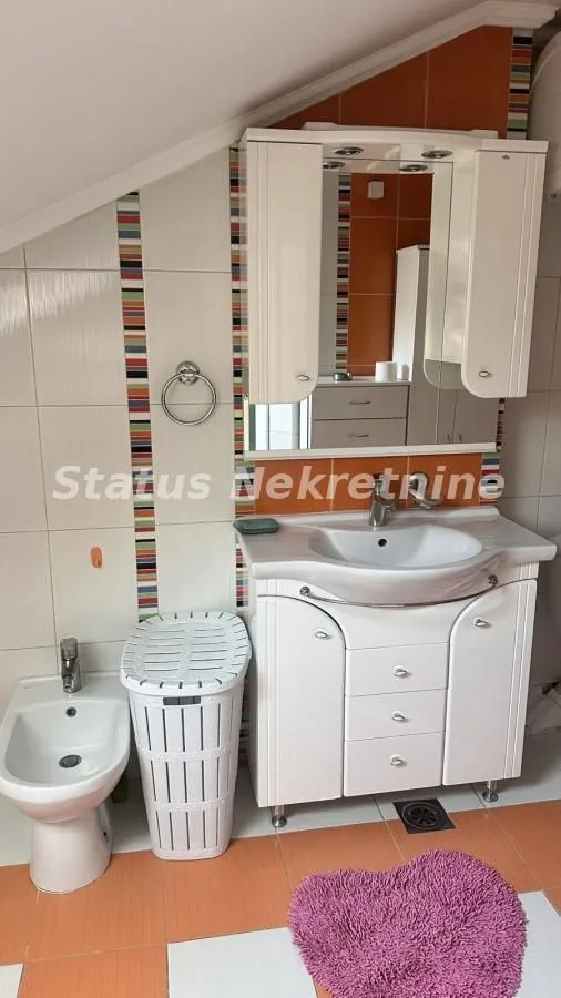 Rent, apartment, 126m², Adamovićevo Naselje, Novi Sad Sve Podlokacije