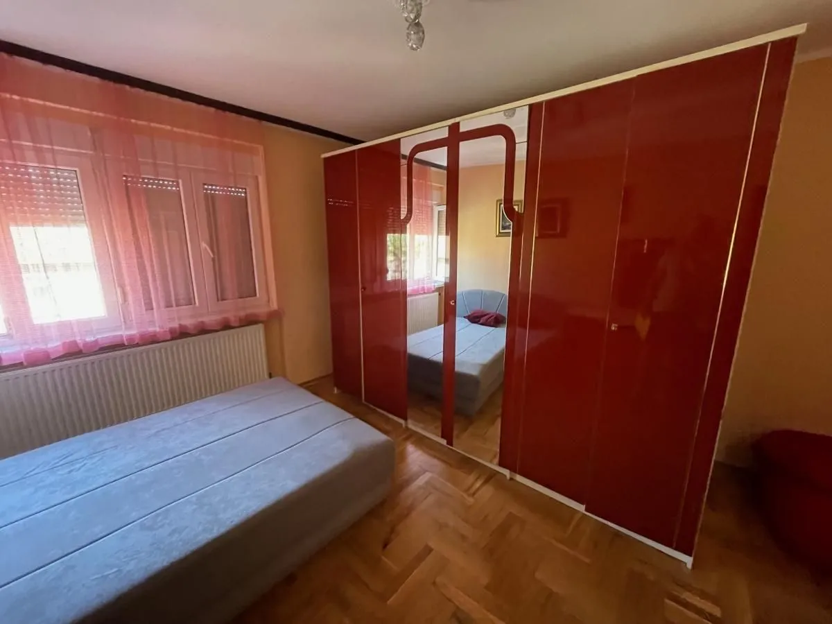 Izdavanje, kuća, 106m², Sremska Kamenica, Petrovaradin